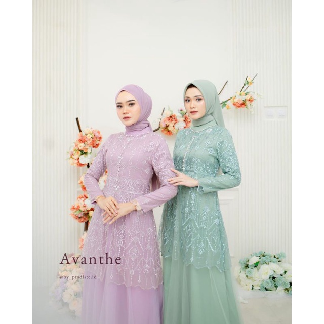 AVANTHE DRESS