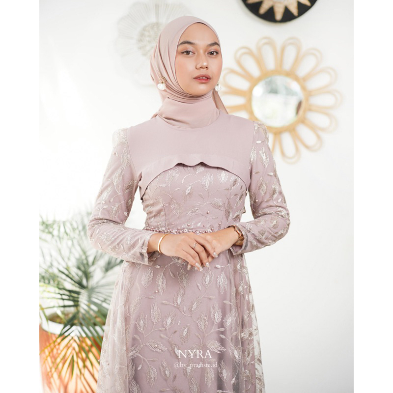 NYRA DRESS