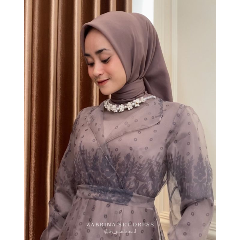 ZABRINA SET DRESS